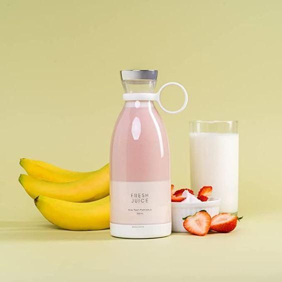 Traveler’s Portable Mini Juice Blender
